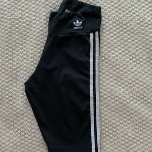 Adidas Biker Shorts - S